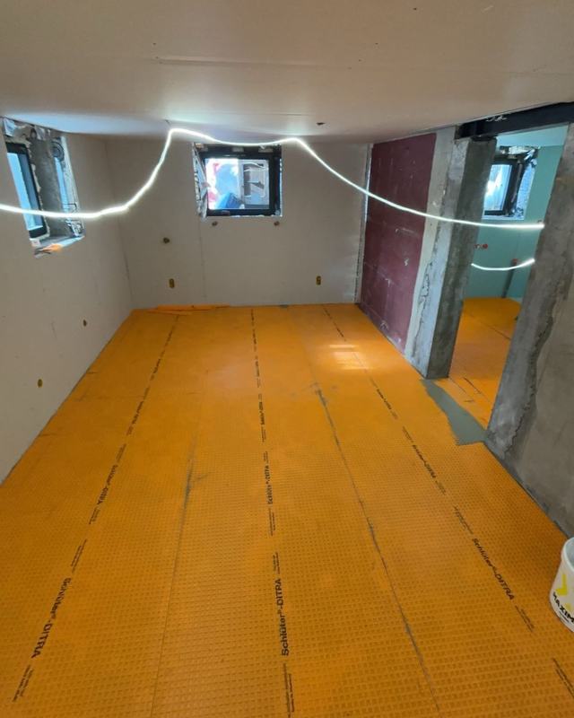 Pour AATELIER SAS, Chamonix, photo 2 sur 9 (préparation du support)